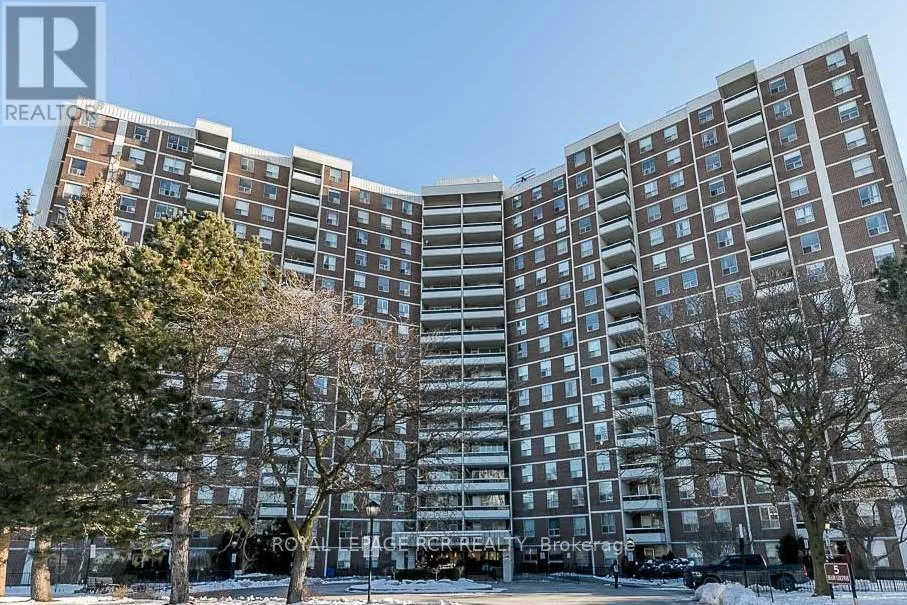 Apartment for rent: 1215 - 5 Shady Golfway, Toronto, Ontario M3C 3A5