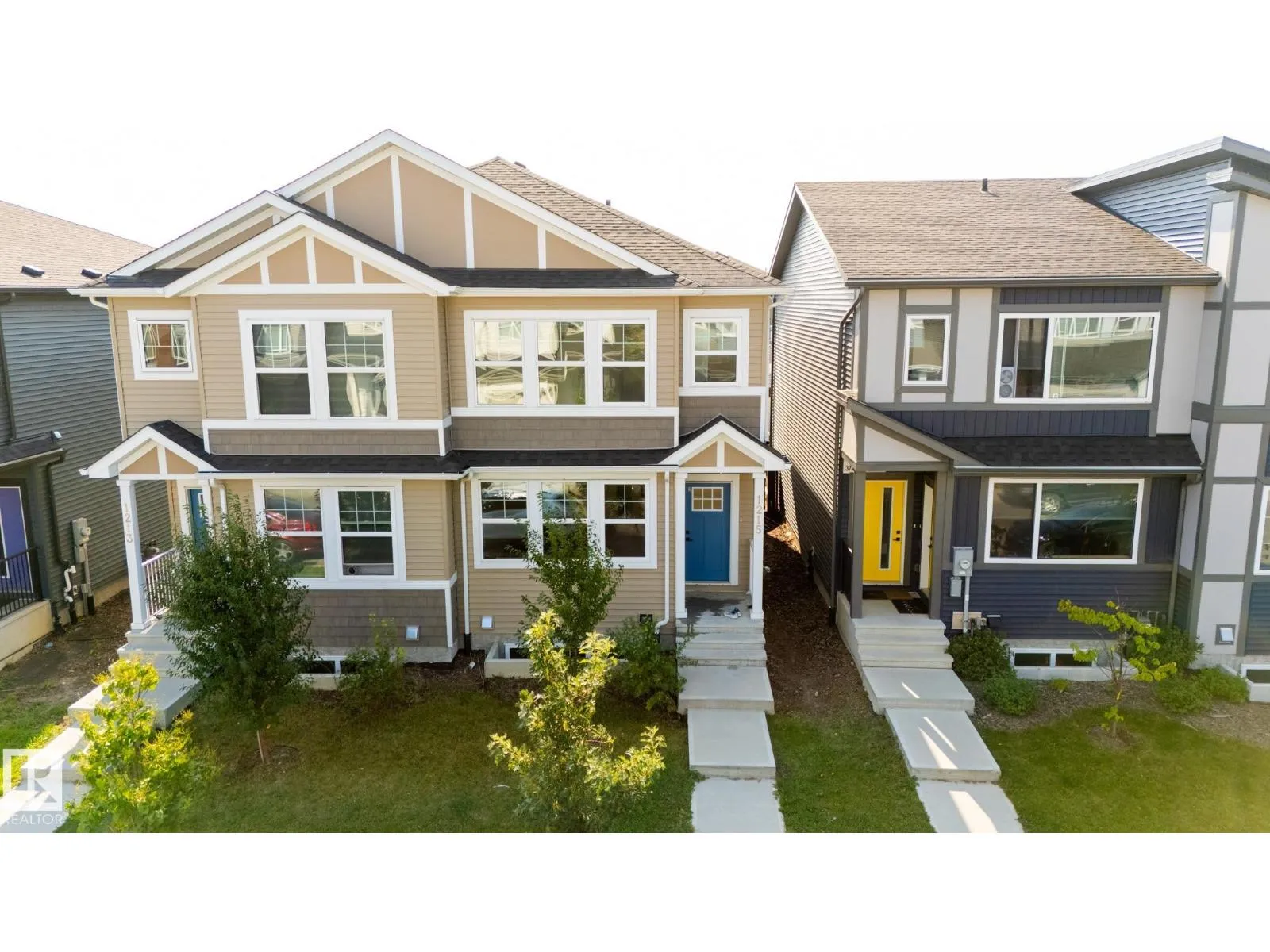 Duplex for rent: 1215 Podersky Wd Sw, Edmonton, Alberta T6W 4W3