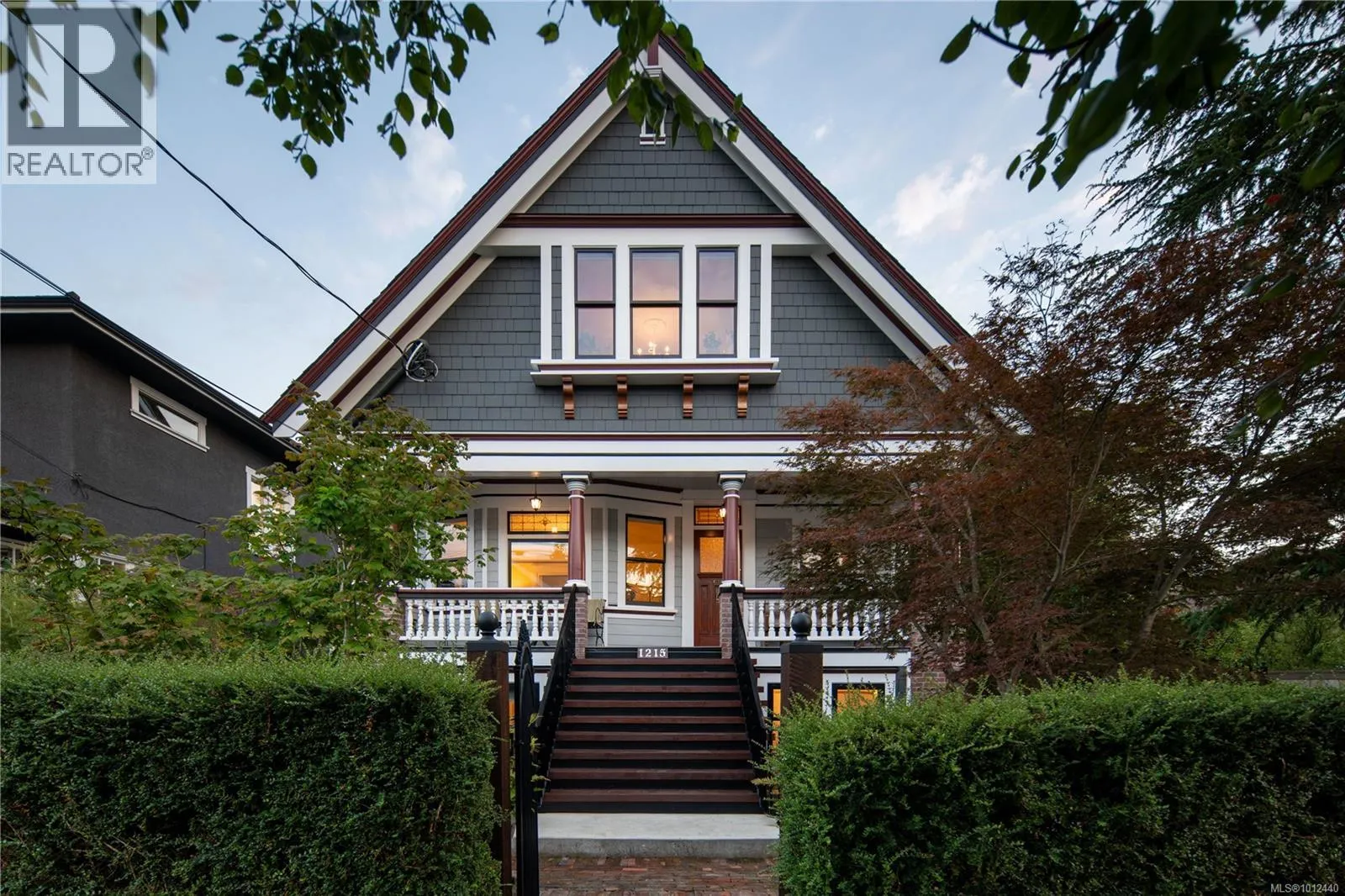 House for rent: 1215 Richardson St, Victoria, British Columbia V8V 3C9