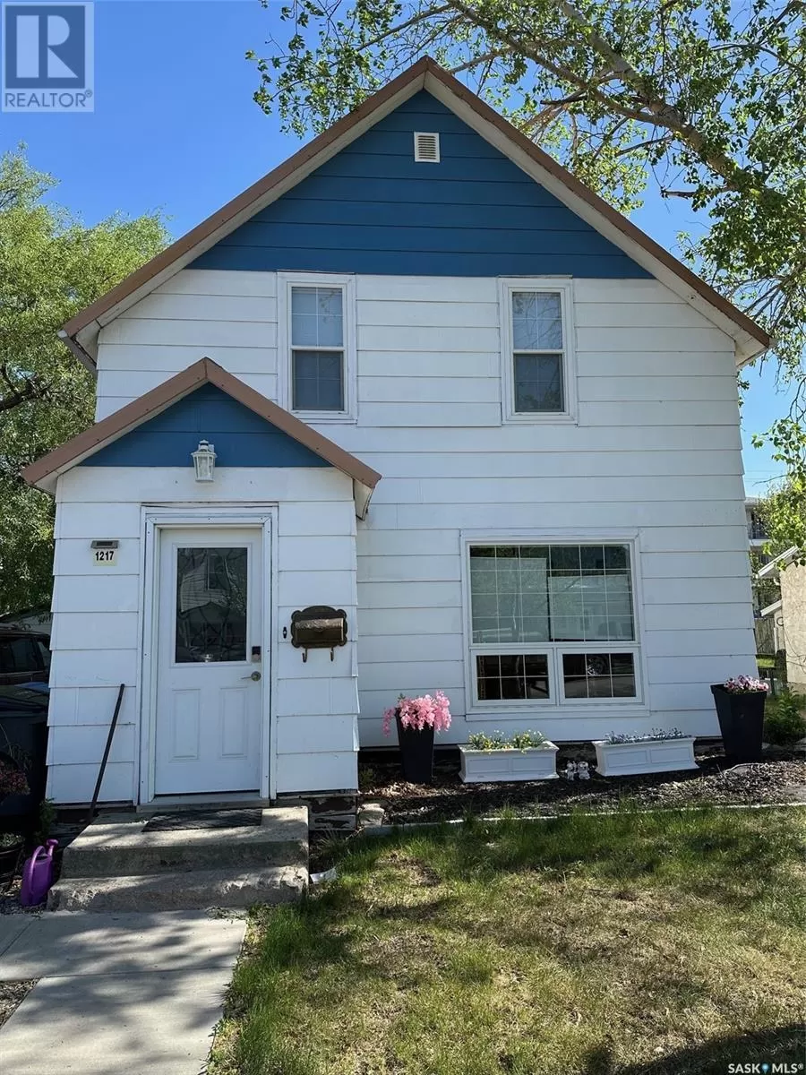 House for rent: 1217 2nd Street, Estevan, Saskatchewan S4A 0M1