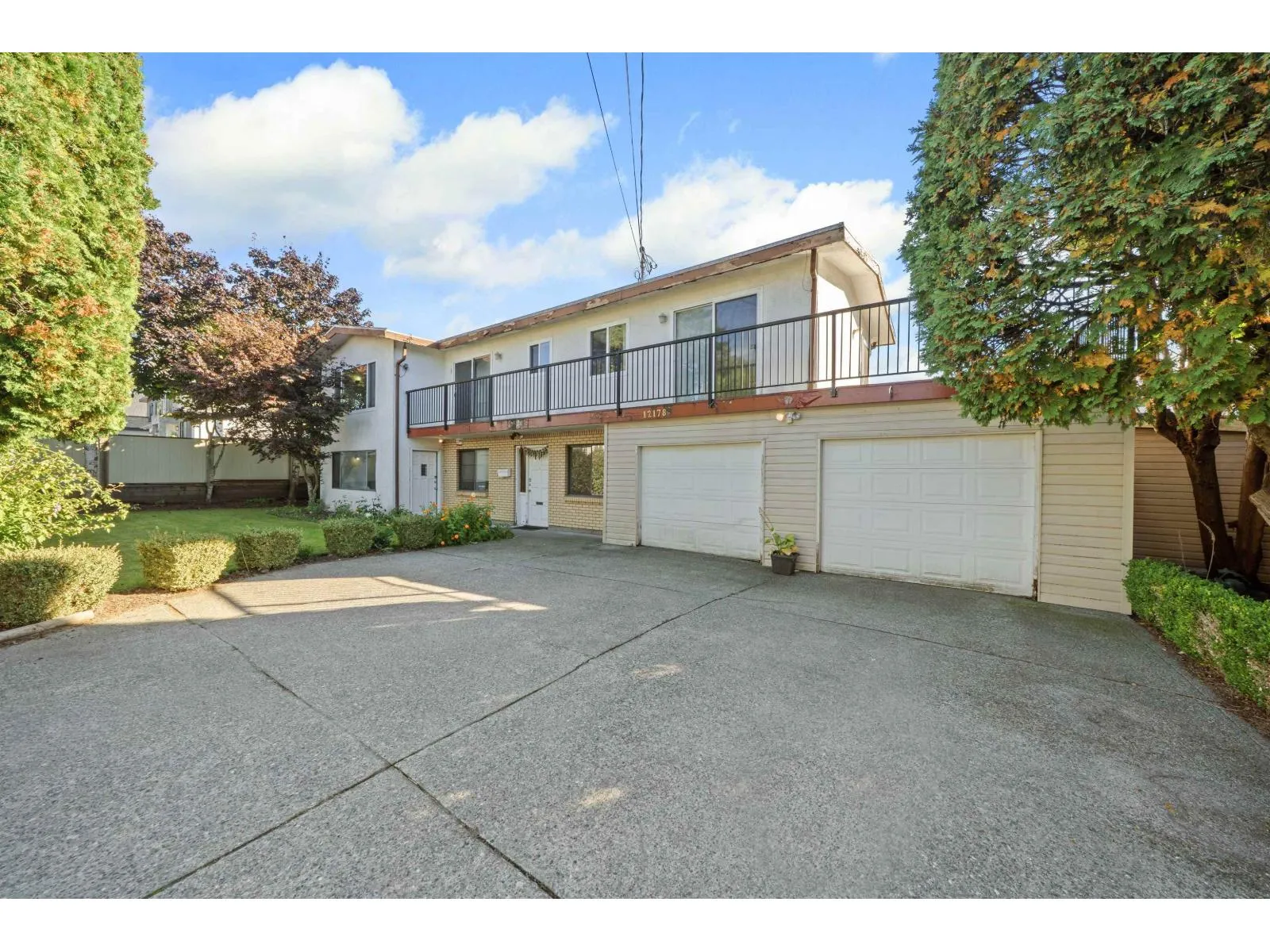 House for rent: 12178 97 Avenue, Surrey, British Columbia V3V 2C9