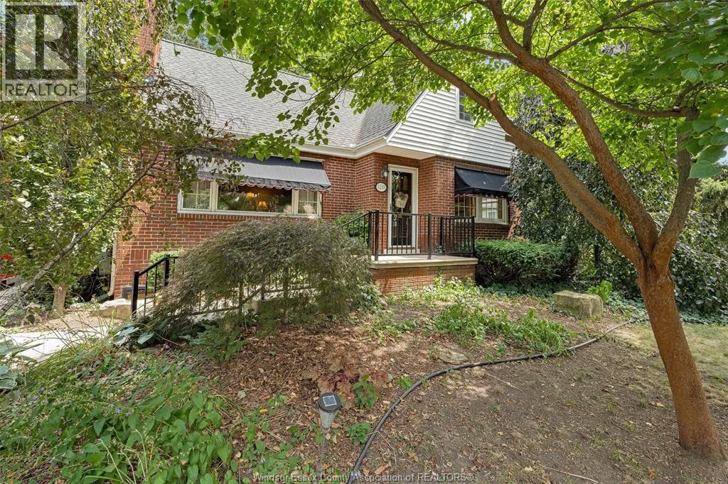 House for rent: 1218 Belle Isle View Boulevard, Windsor, Ontario N8S 3G7