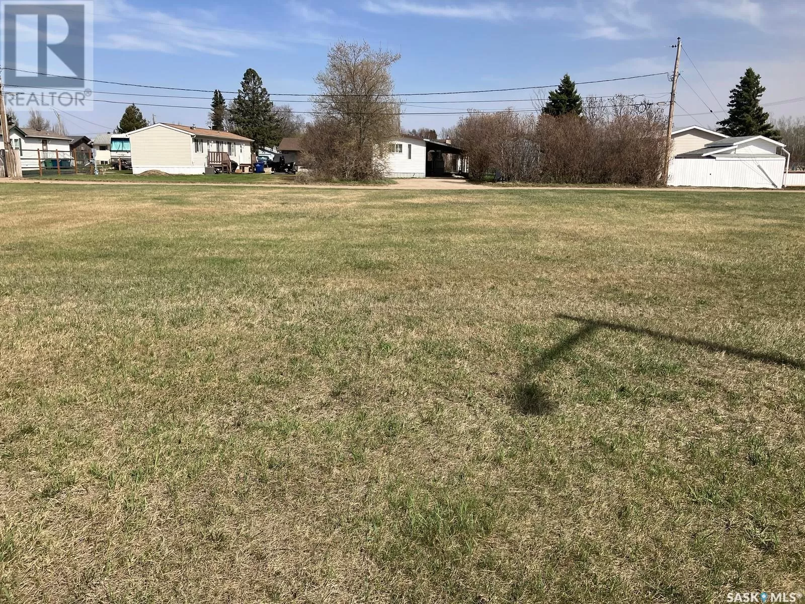 Unknown for rent: 1219 3rd Street W, Nipawin, Saskatchewan S0E 1E0