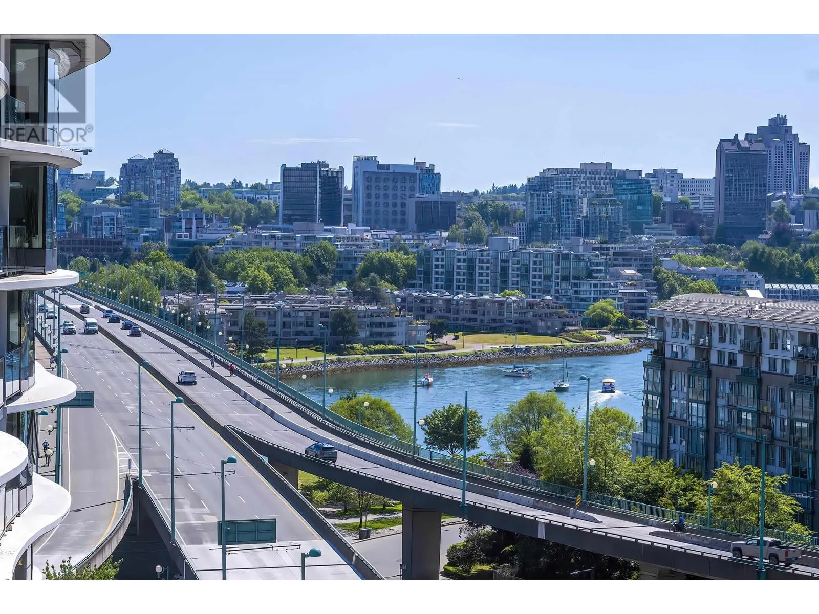 Apartment for rent: 1219 68 Smithe Street, Vancouver, British Columbia V6B 0P4