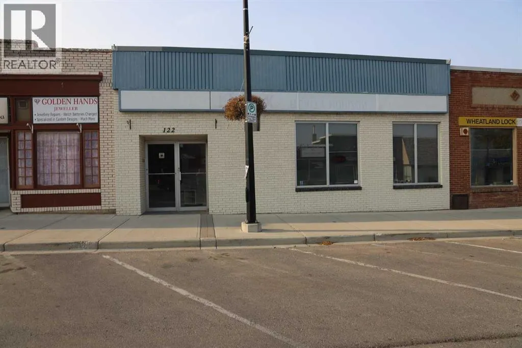 Commercial Mix for rent: 122 2 Avenue, Strathmore, Alberta T1P 1K1