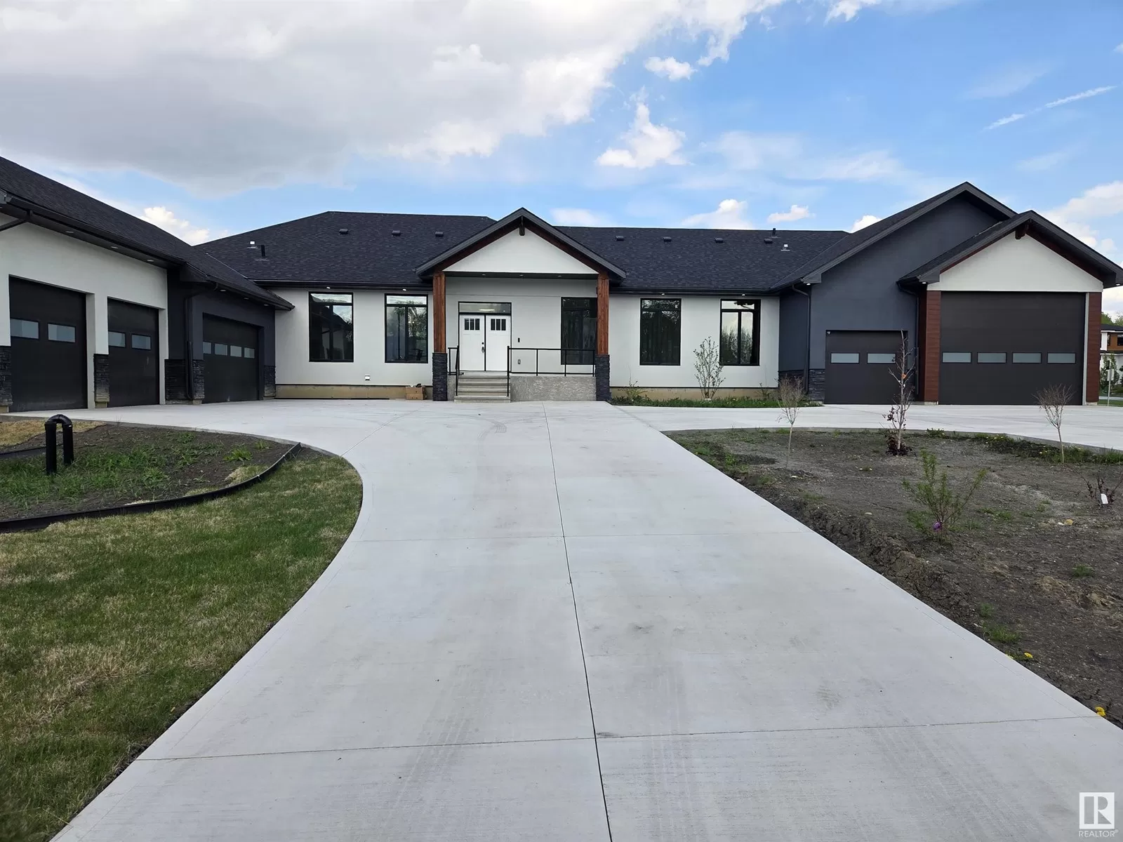 House for rent: 122 52367 Rge Road 223, Rural Strathcona County, Alberta T8C 1A8