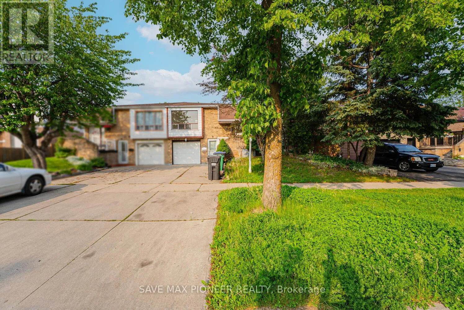 House for rent: 122 Centre Street N, Brampton, Ontario L6V 2Z3