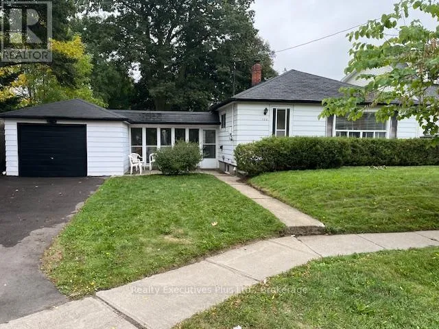 House for rent: 122 Hawthorne Road, Oakville, Ontario L6K 1V8