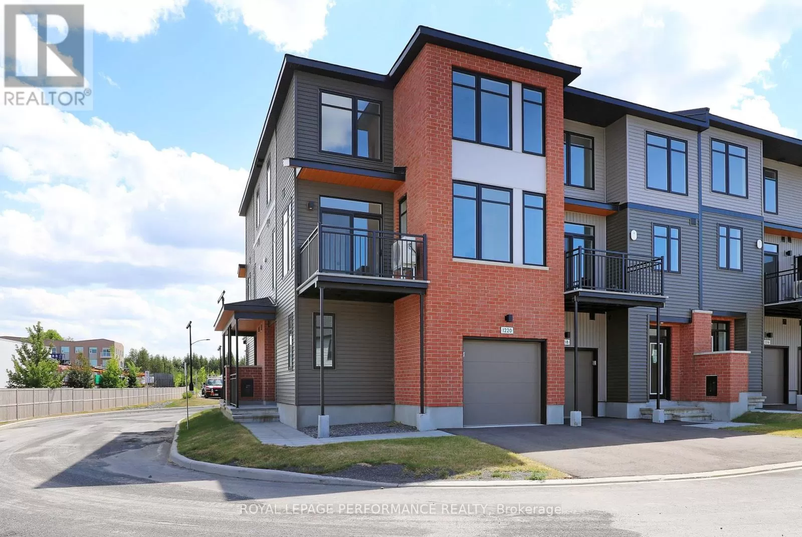 Row / Townhouse for rent: 1220 Flycatcher Private, Ottawa, Ontario K1X 0M7