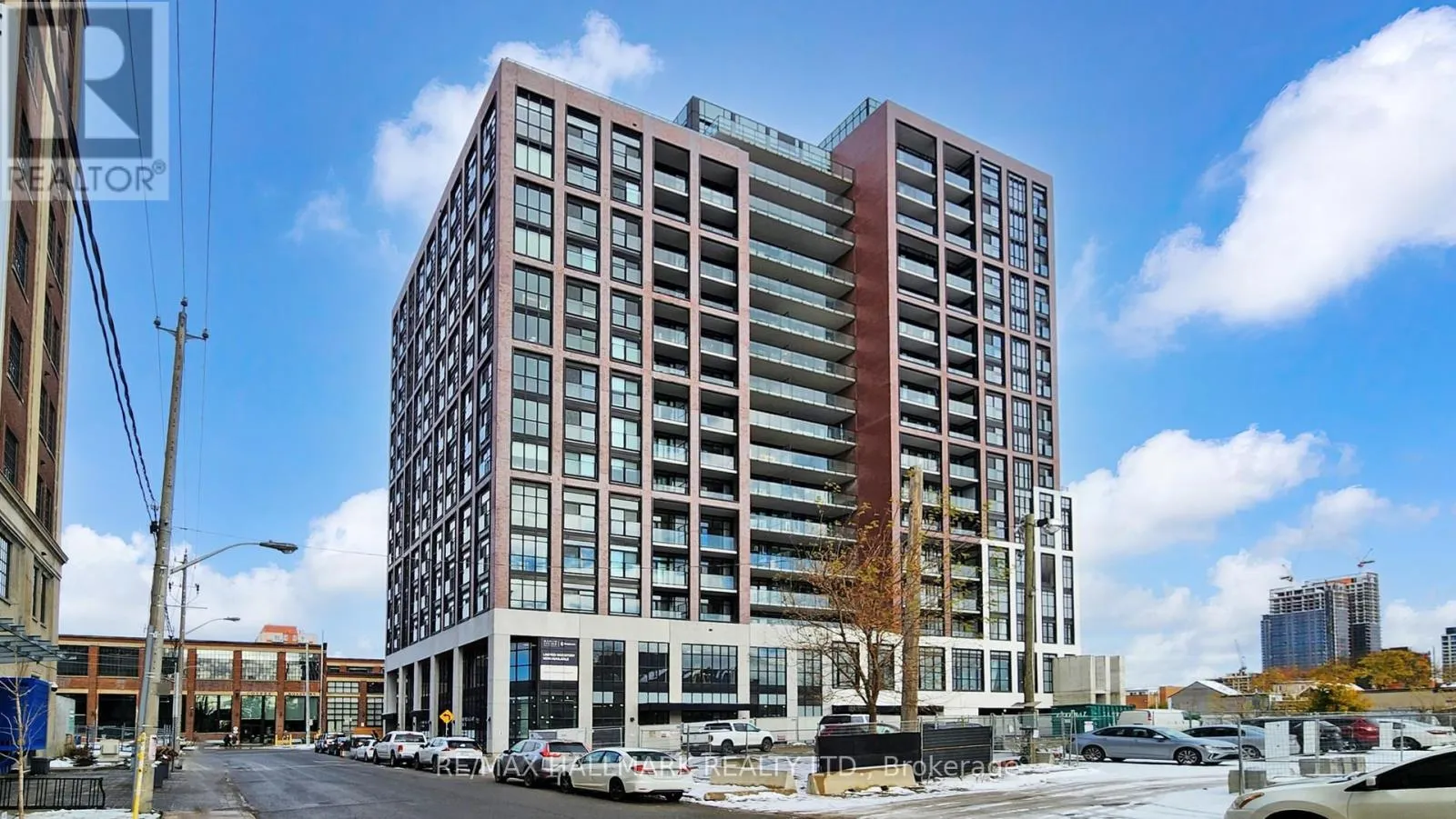 Apartment for rent: 1221 - 181 Sterling Road, Toronto, Ontario M6R 0B2