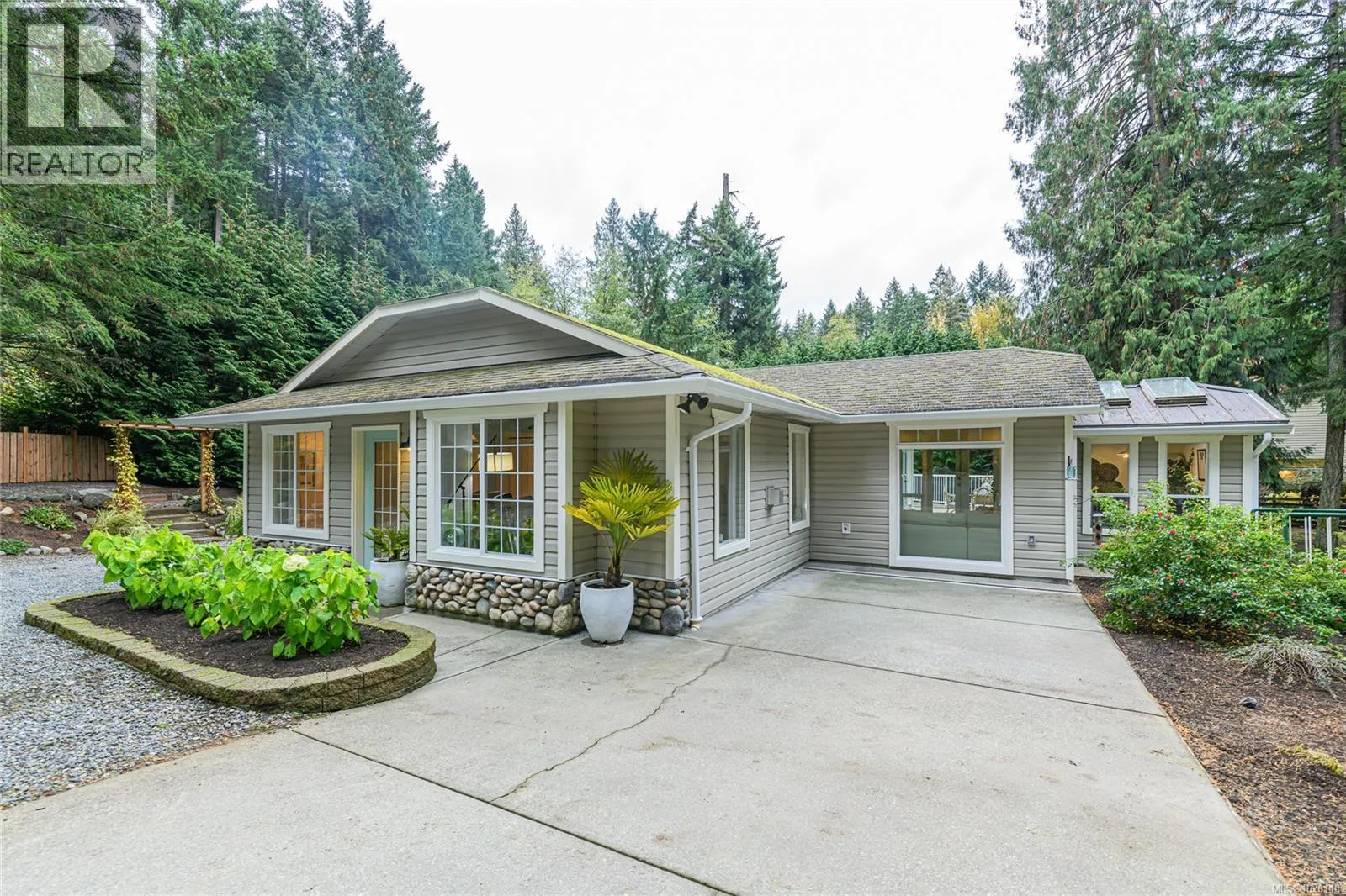 House for rent: 1222 Braithwaite Dr, Cobble Hill, British Columbia V8H 0G3