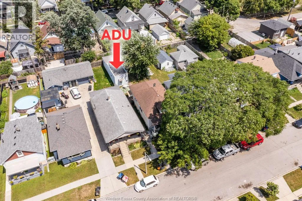 Duplex for rent: 1222-1224 Albert Road, Windsor, Ontario N8Y 3P7