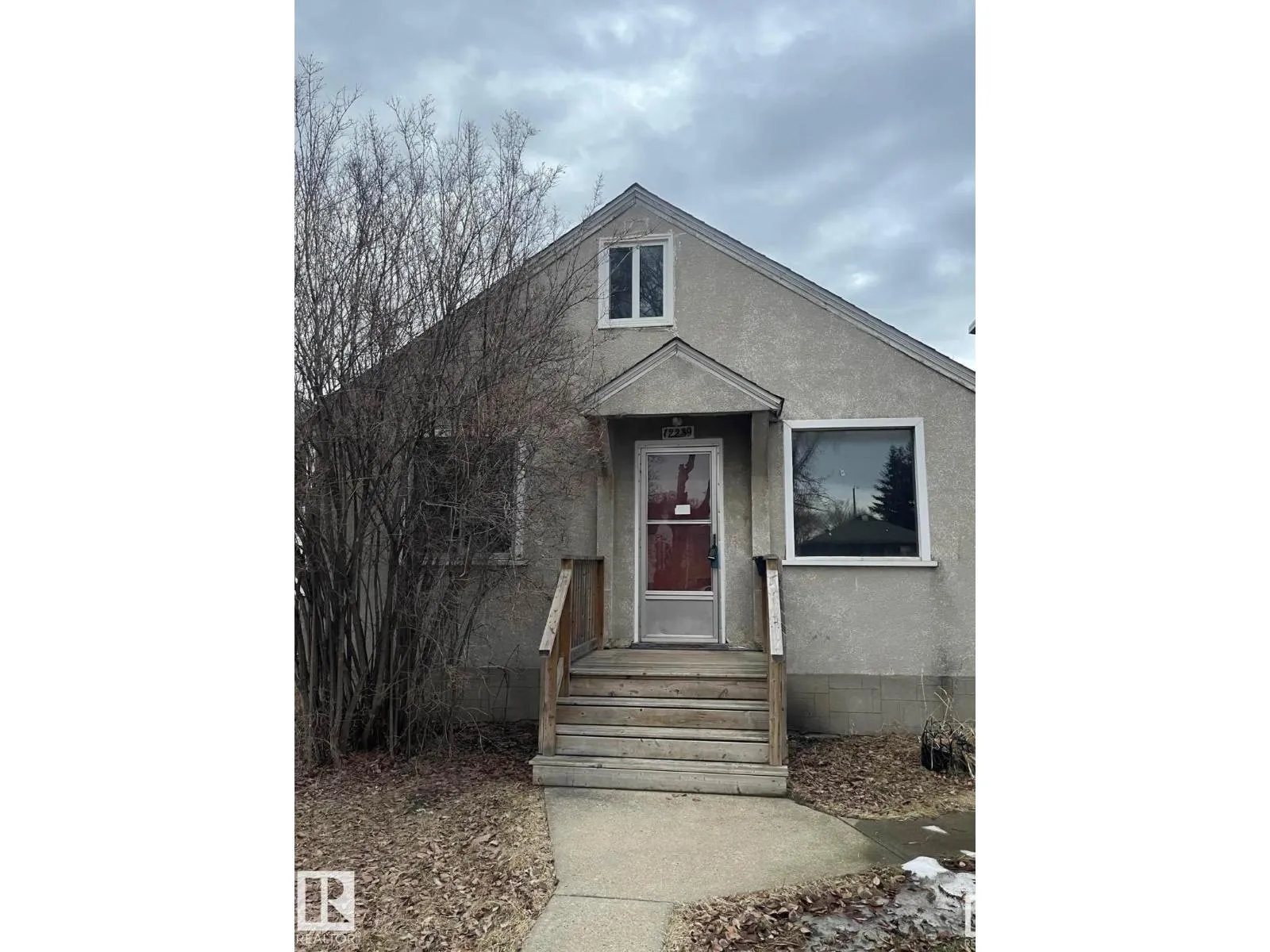 House for rent: 12239 101 St Nw, Edmonton, Alberta T5G 2C5