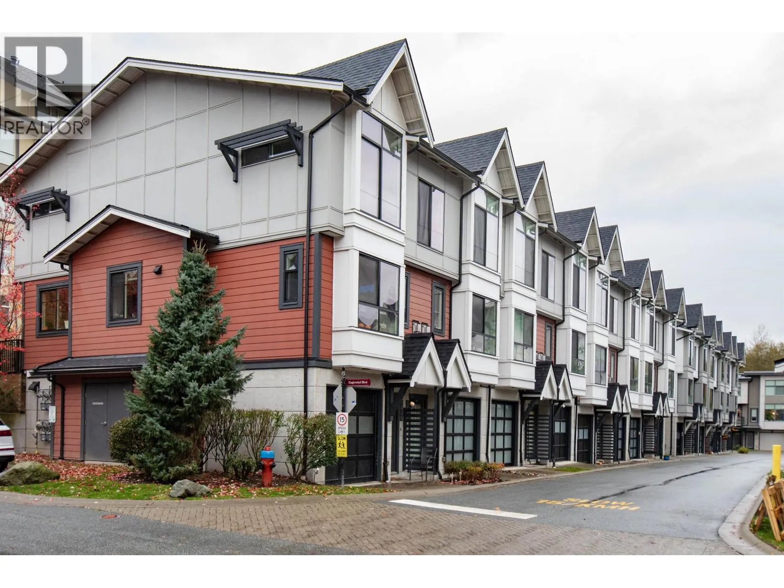 Row / Townhouse for rent: 1224 Granite Drive, Squamish, British Columbia V8B 0V9