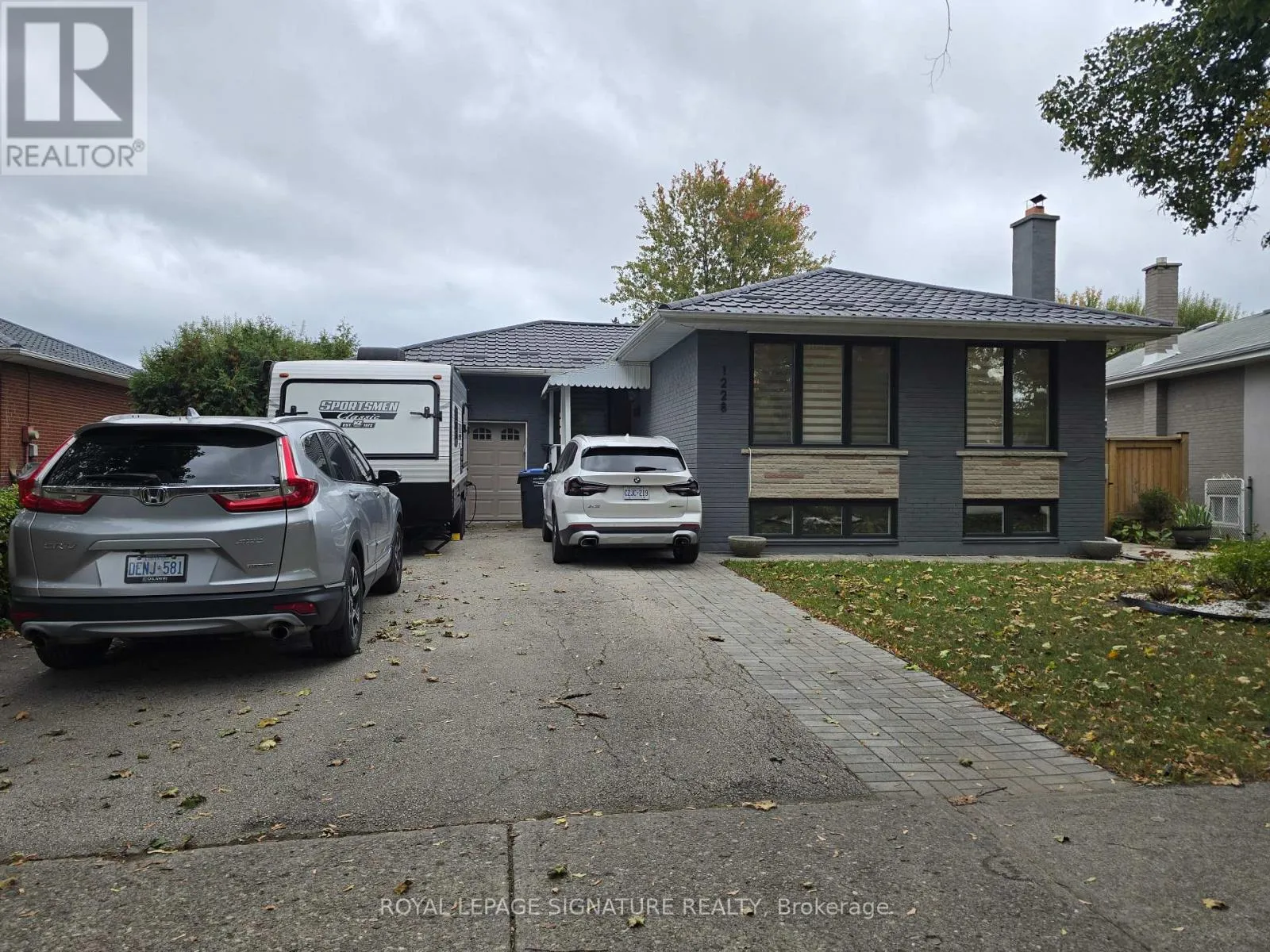 House for rent: 1228 Canvey Crescent, Mississauga, Ontario L5J 1S1