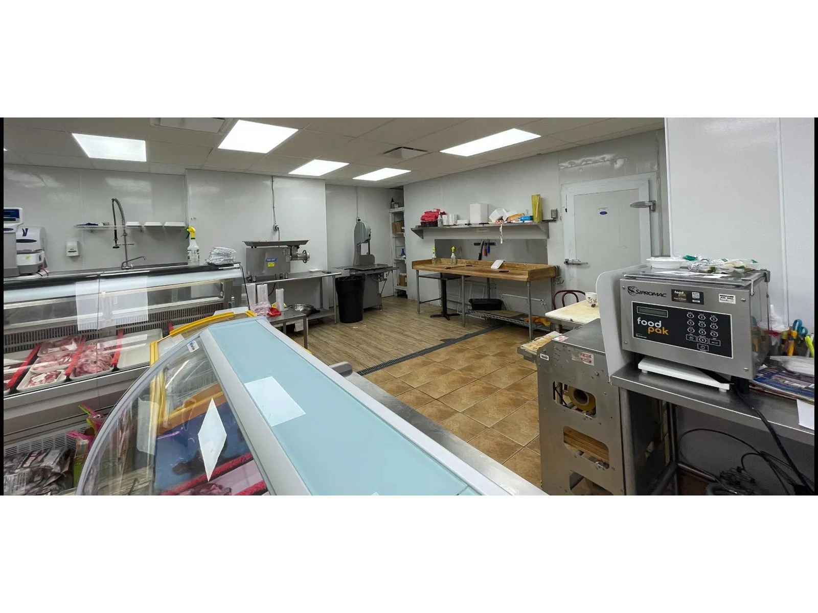 1228 Confidential, Surrey, British Columbia V0V 0V0