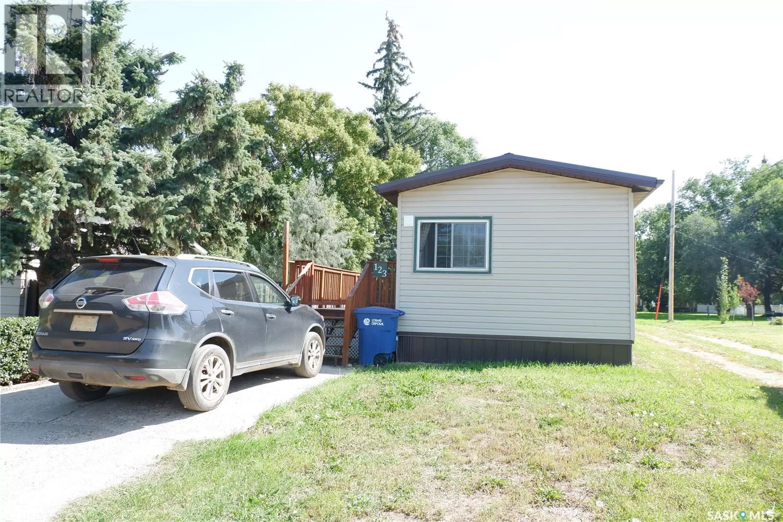 Mobile Home for rent: 123 3rd Street W, Lafleche, Saskatchewan S0H 2K0