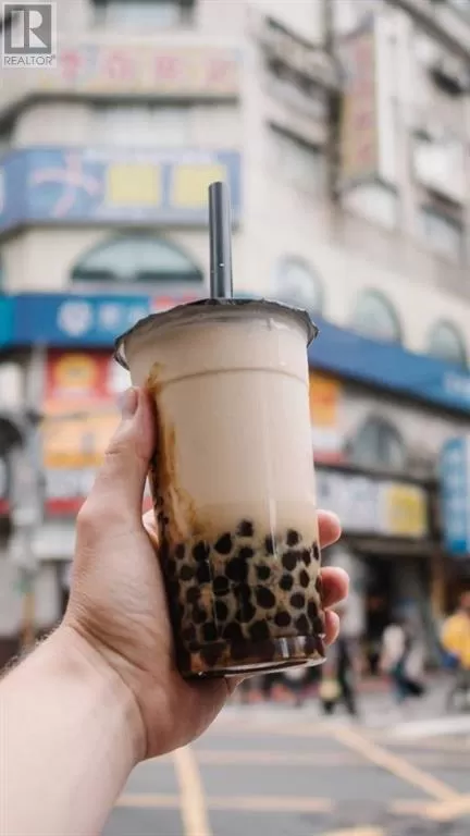 123 Any Street, Calgary, Alberta T2J 3V1