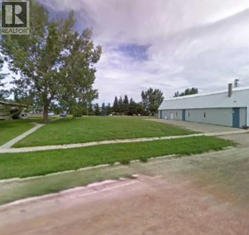 123 First Street S, Lomond, Alberta T0L 1G0