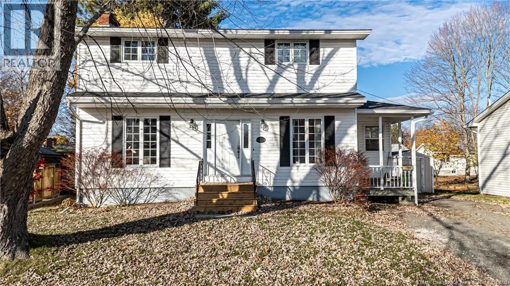 123 Hildebrand Crescent, Fredericton, New Brunswick E3A 4W8