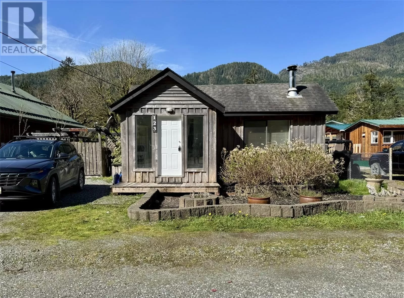 House for rent: 123 Maquinna Ave, Zeballos, British Columbia V0P 2A0