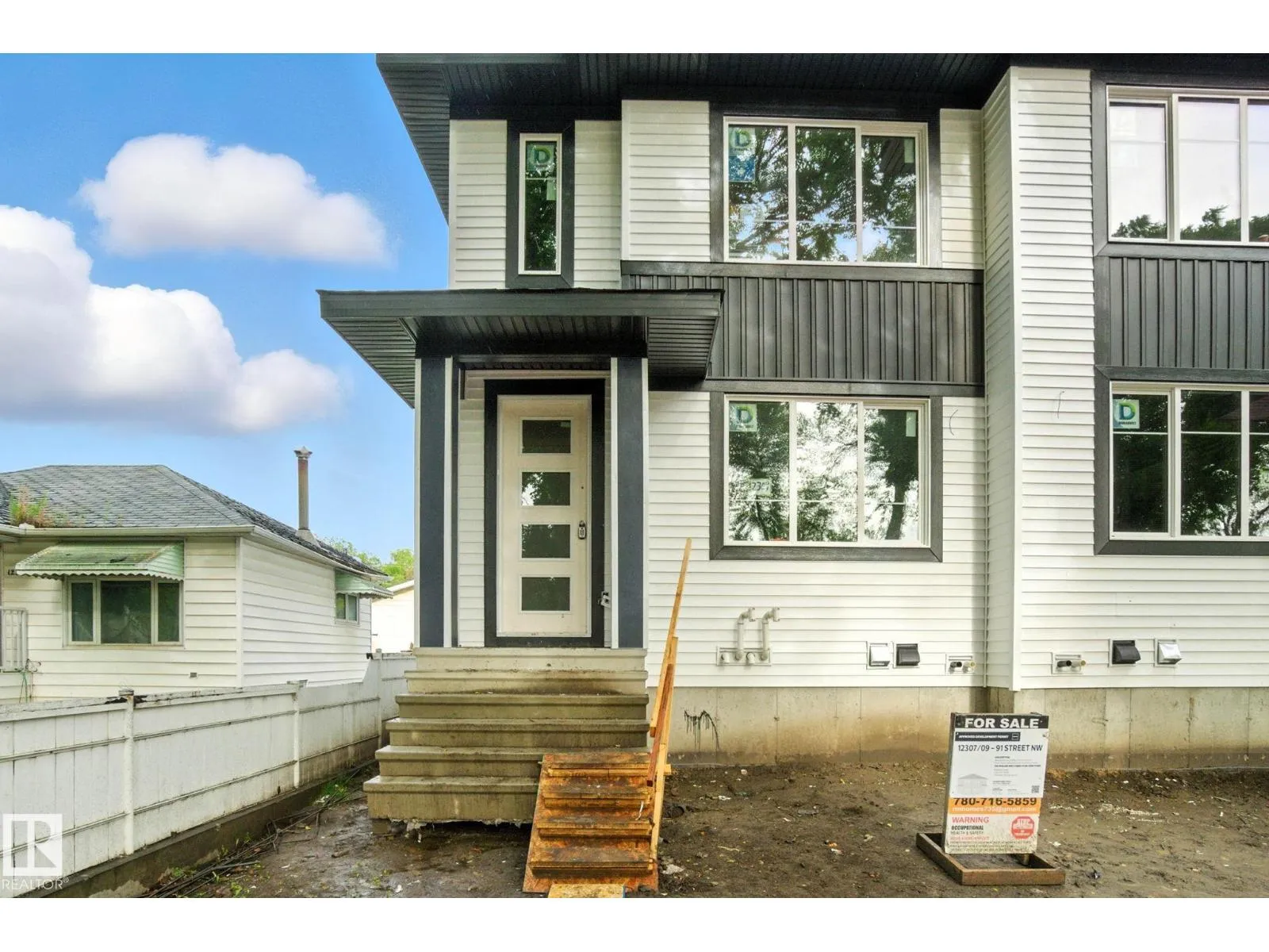 Duplex for rent: 12307 91 St Nw, Edmonton, Alberta T5B 4C6