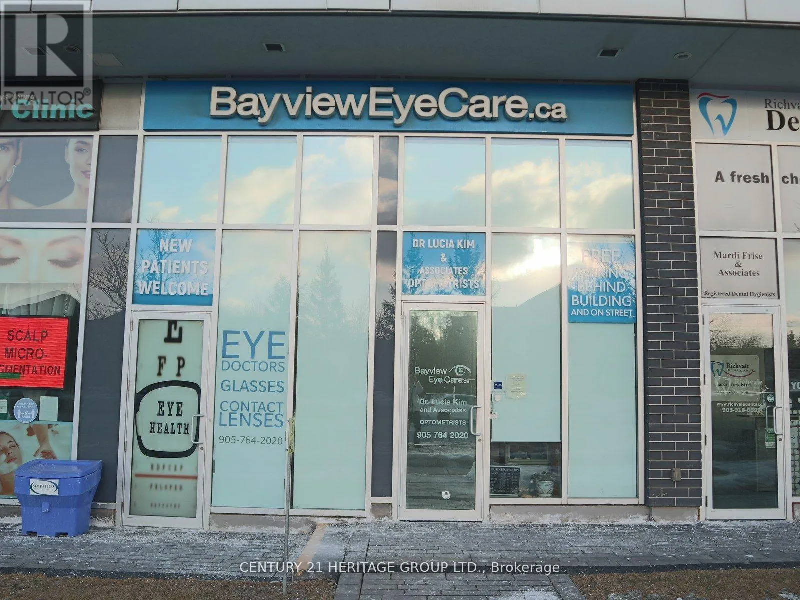 123&125 - 8763 Bayview Avenue, Richmond Hill, Ontario L4B 3V1