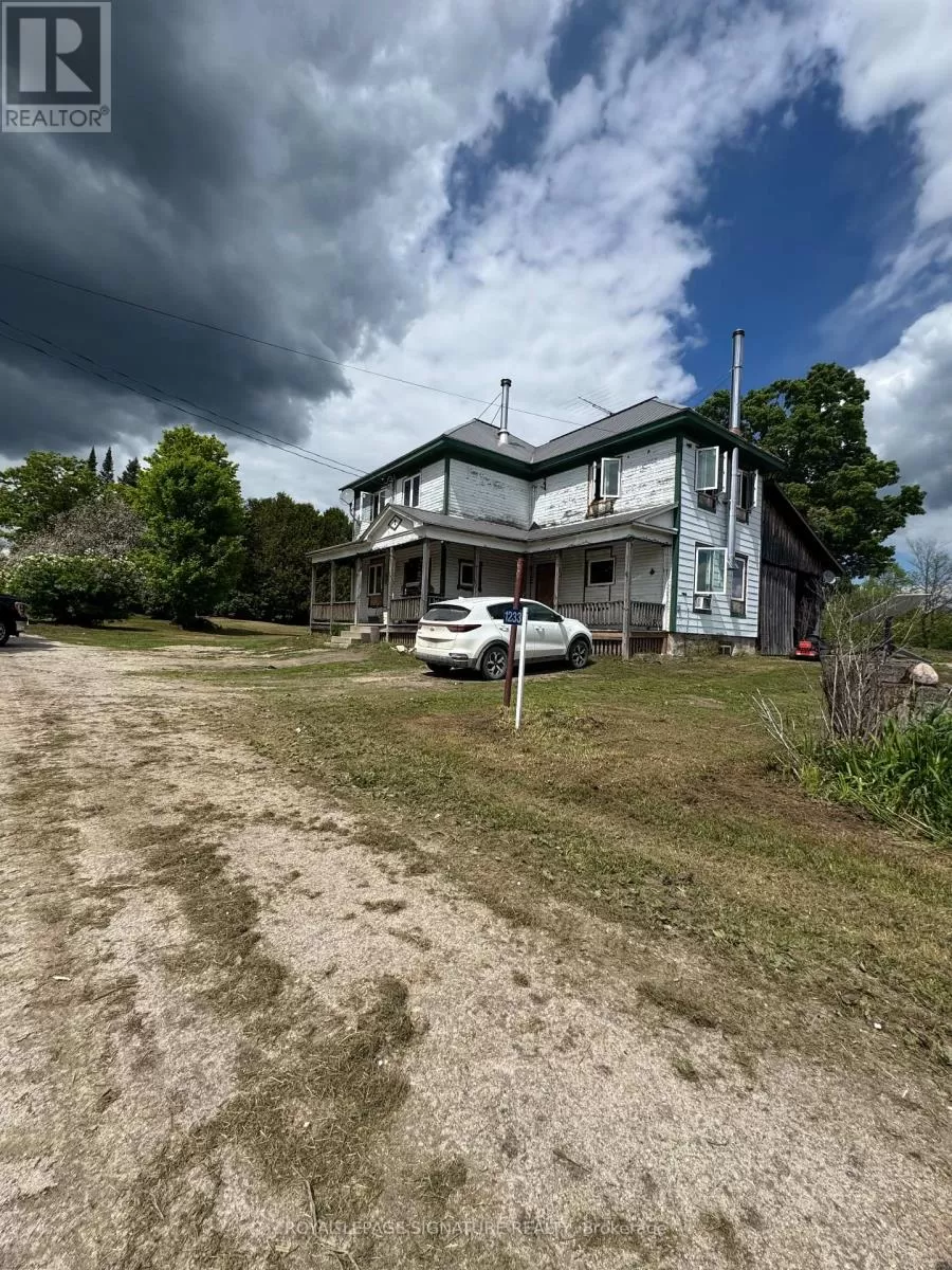 1233 Kingston Line, Lanark Highlands, Ontario K0H 2B0