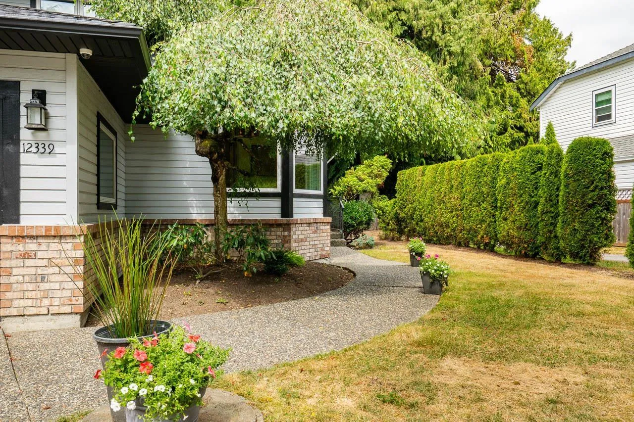 House for rent: 12339 Southpark Crescent Crescent, Surrey, British Columbia V3X 2C1