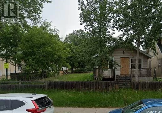 House for rent: 1234 Victoria Avenue, Regina, Saskatchewan S4P 0N9