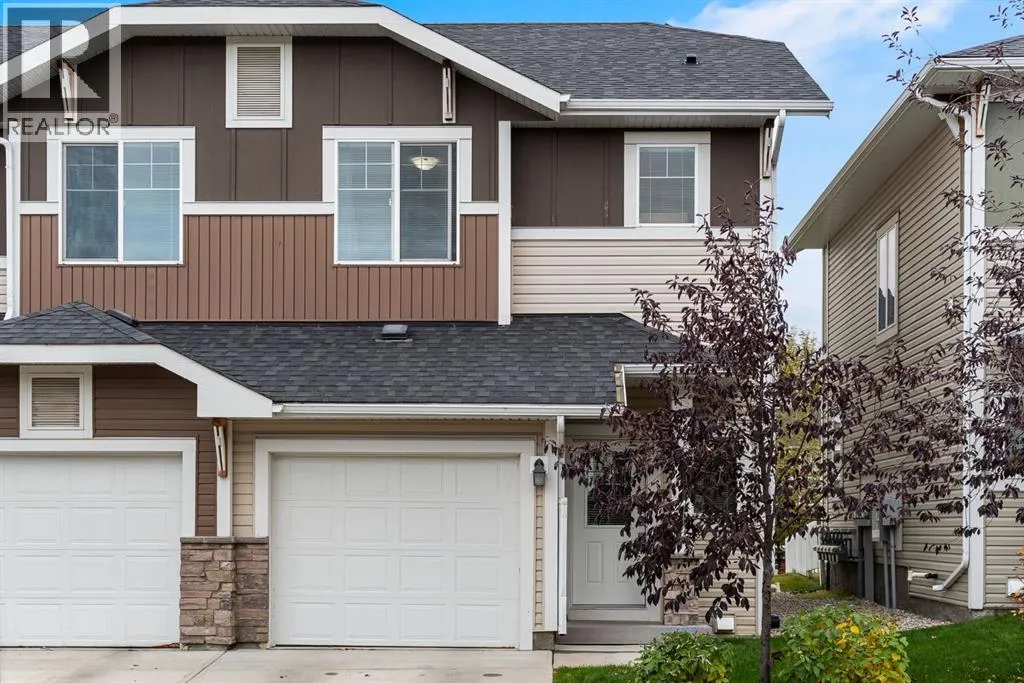 Row / Townhouse for rent: 124, 300 Marina Drive, Chestermere, Alberta T1X 0P6