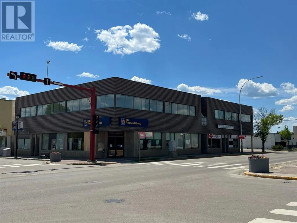 Commercial Mix for rent: 124 50 Street, Edson, Alberta T7E 1X7