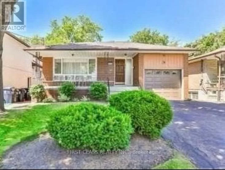 House for rent: 124 Barse Street, Toronto, Ontario M5M 4L4