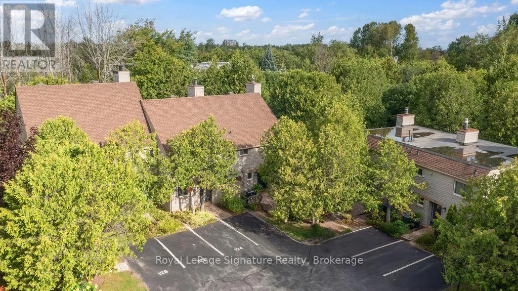 Row / Townhouse for rent: 124 Escarpment Crescent, Collingwood, Ontario L9Y 5B4