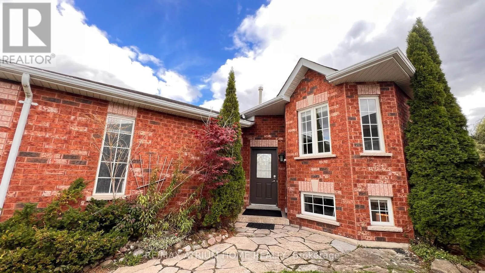 House for rent: 124 Monique Crescent, Barrie, Ontario L4M 6Y8