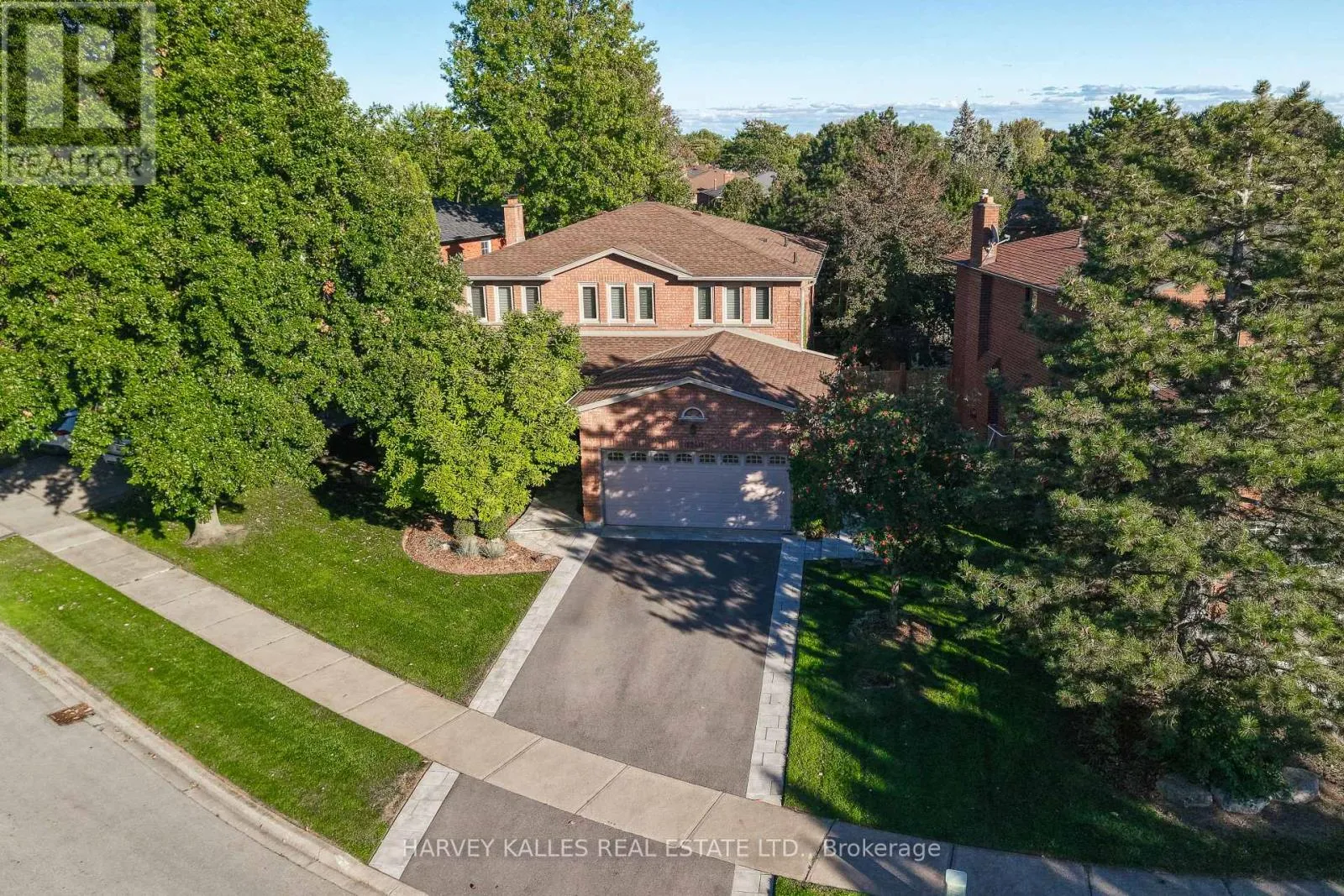 House for rent: 1240 Rosethorne Road, Oakville, Ontario L6M 1H6