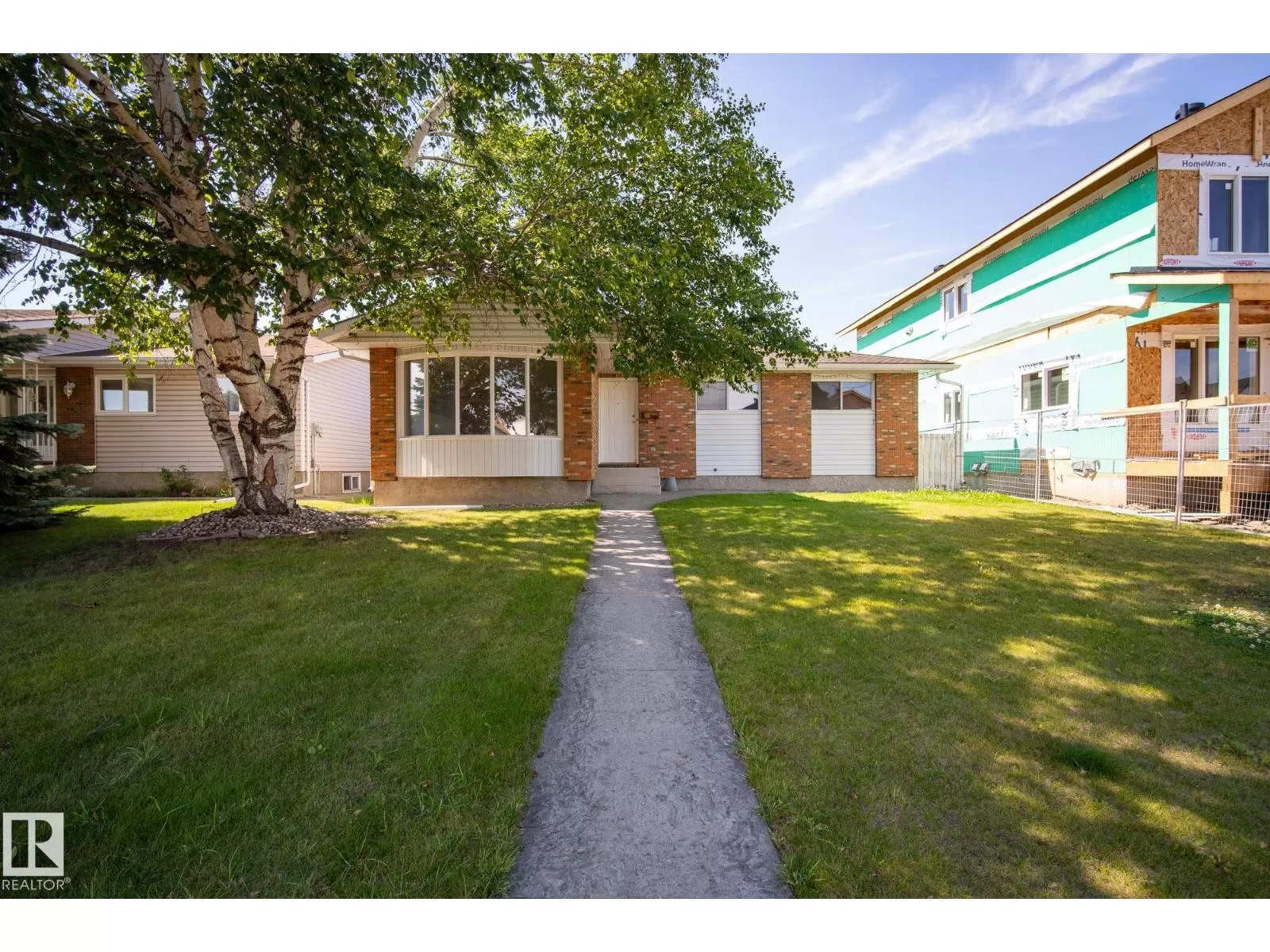 House for rent: 12420 47 St Nw, Edmonton, Alberta T5W 5E5