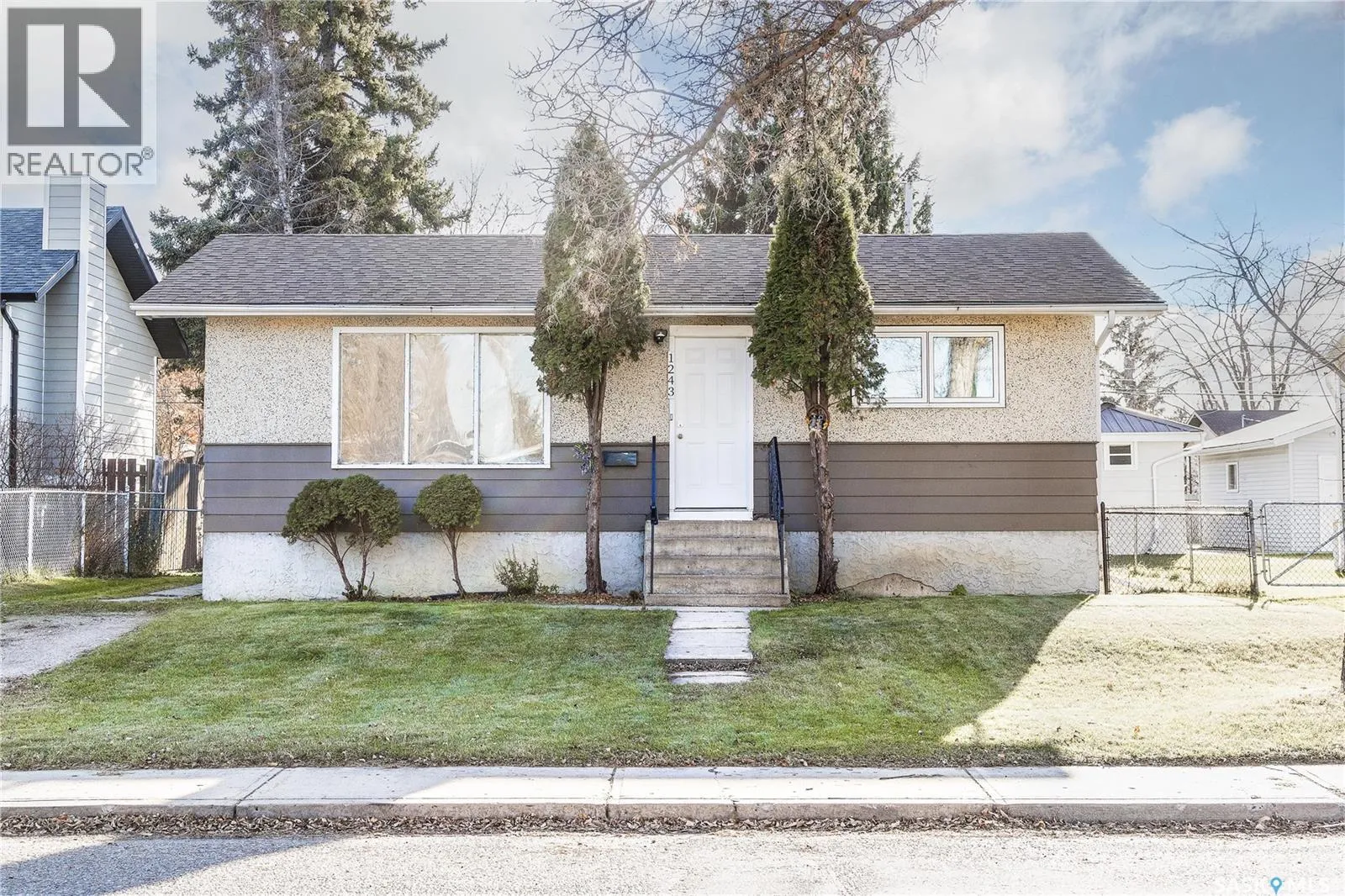 House for rent: 1243 1st Street E, Prince Albert, Saskatchewan S6V 0E2