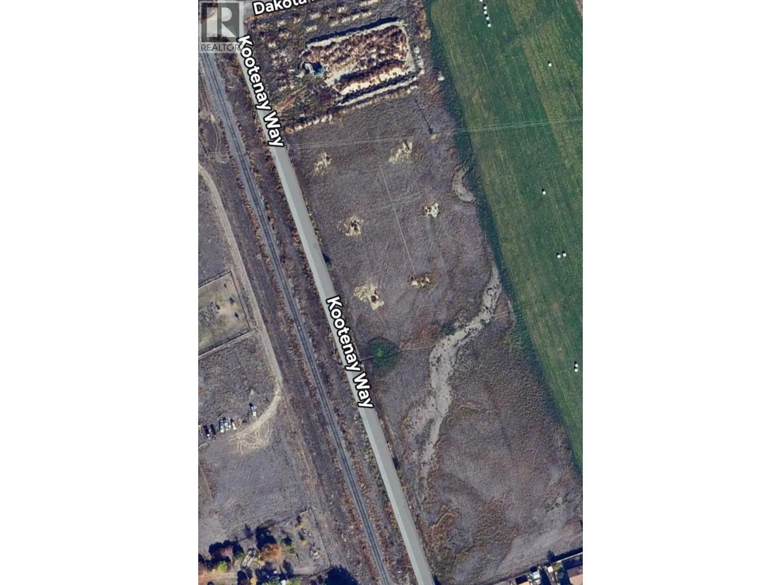 Residential Commercial Mix for rent: 1243 Kootenay Way, Kamloops, British Columbia V2H 1J9