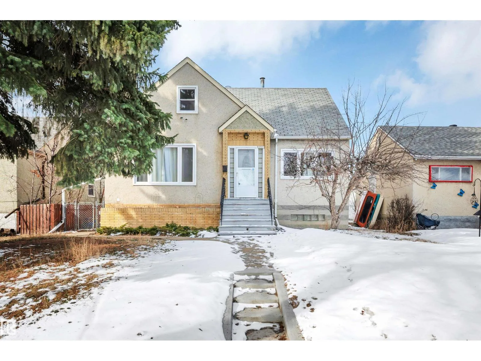 House for rent: 12436 75 St Nw, Edmonton, Alberta T5B 2C2