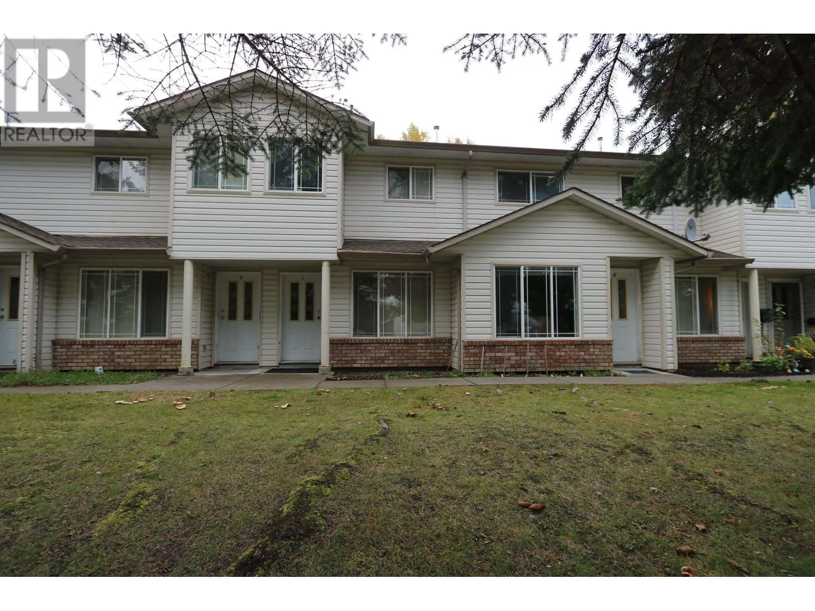 1245 Abbott Drive, Quesnel, British Columbia V2J 1H9