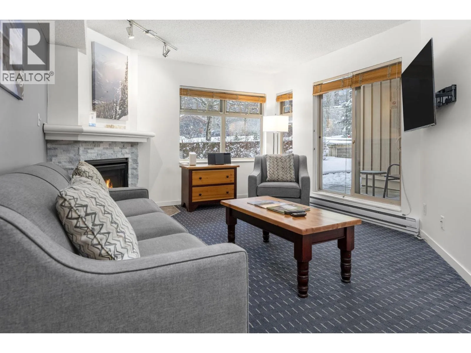 Apartment for rent: 125 2050 Lake Placid (week 11) Road, Whistler, British Columbia V8E 0B6