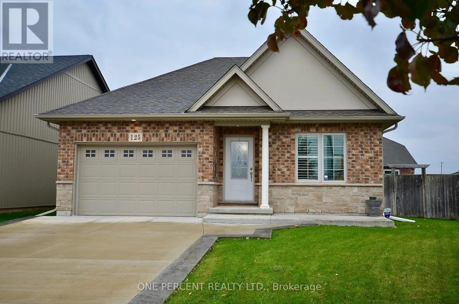 House for rent: 125 Clare Avenue, Welland, Ontario L3C 0B7