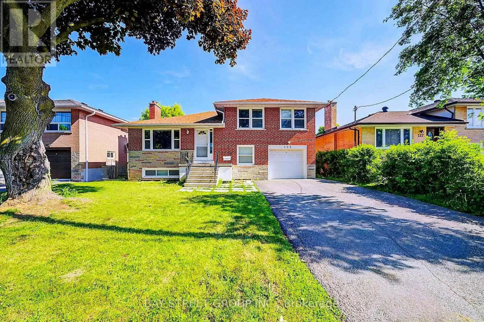 House for rent: 125 Connaught Avenue, Toronto, Ontario M2M 1H1