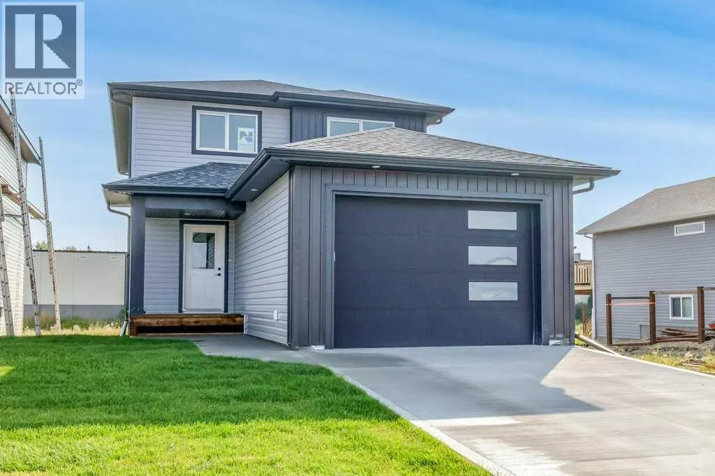 House for rent: 125 Hampton Crescent, Sylvan Lake, Alberta T4S 1S8