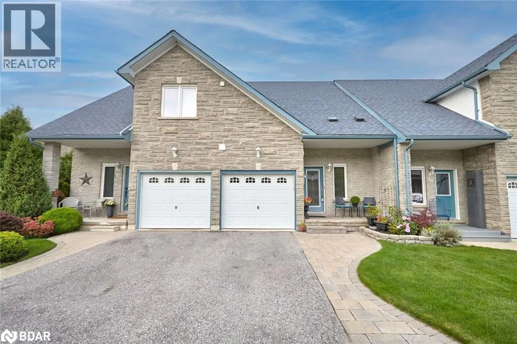 Row / Townhouse for rent: 125 Huronia Road Unit# 11, Barrie, Ontario L4N 4G1