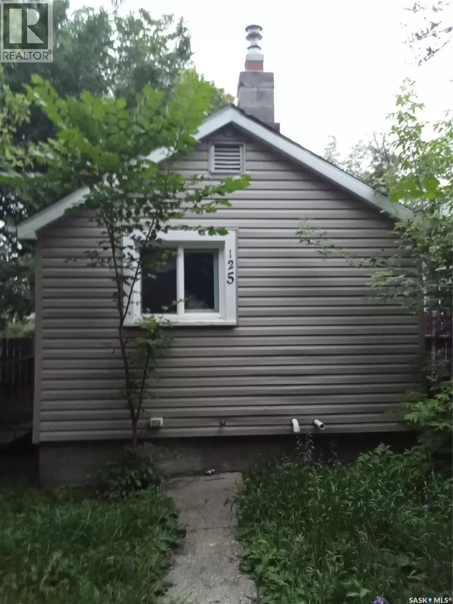 House for rent: 125 S Avenue S, Saskatoon, Saskatchewan S7M 2Z7