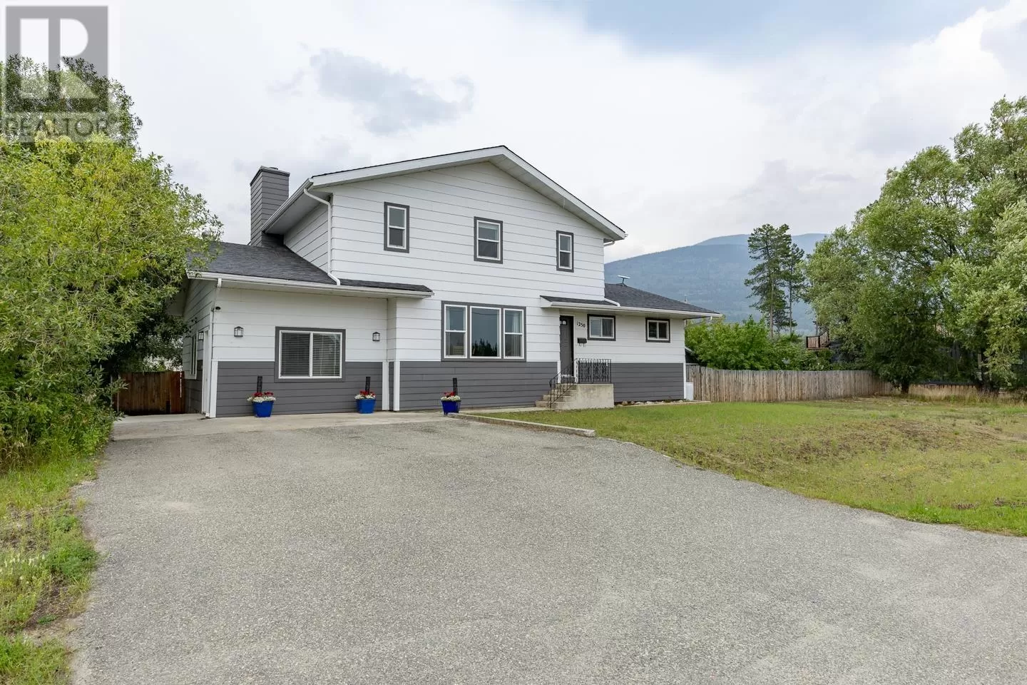 House for rent: 1250 9th Avenue, Valemount, British Columbia V0E 2Z0