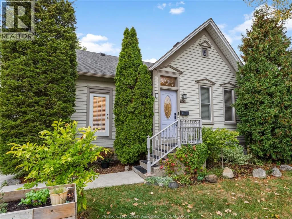 House for rent: 1251 Monmouth, Windsor, Ontario N8Y 3M2