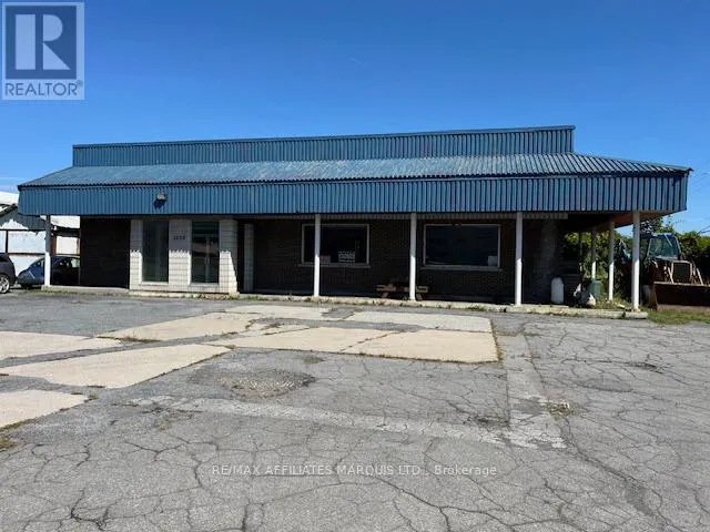 1255 Pitt Street, Cornwall, Ontario K6J 3T4